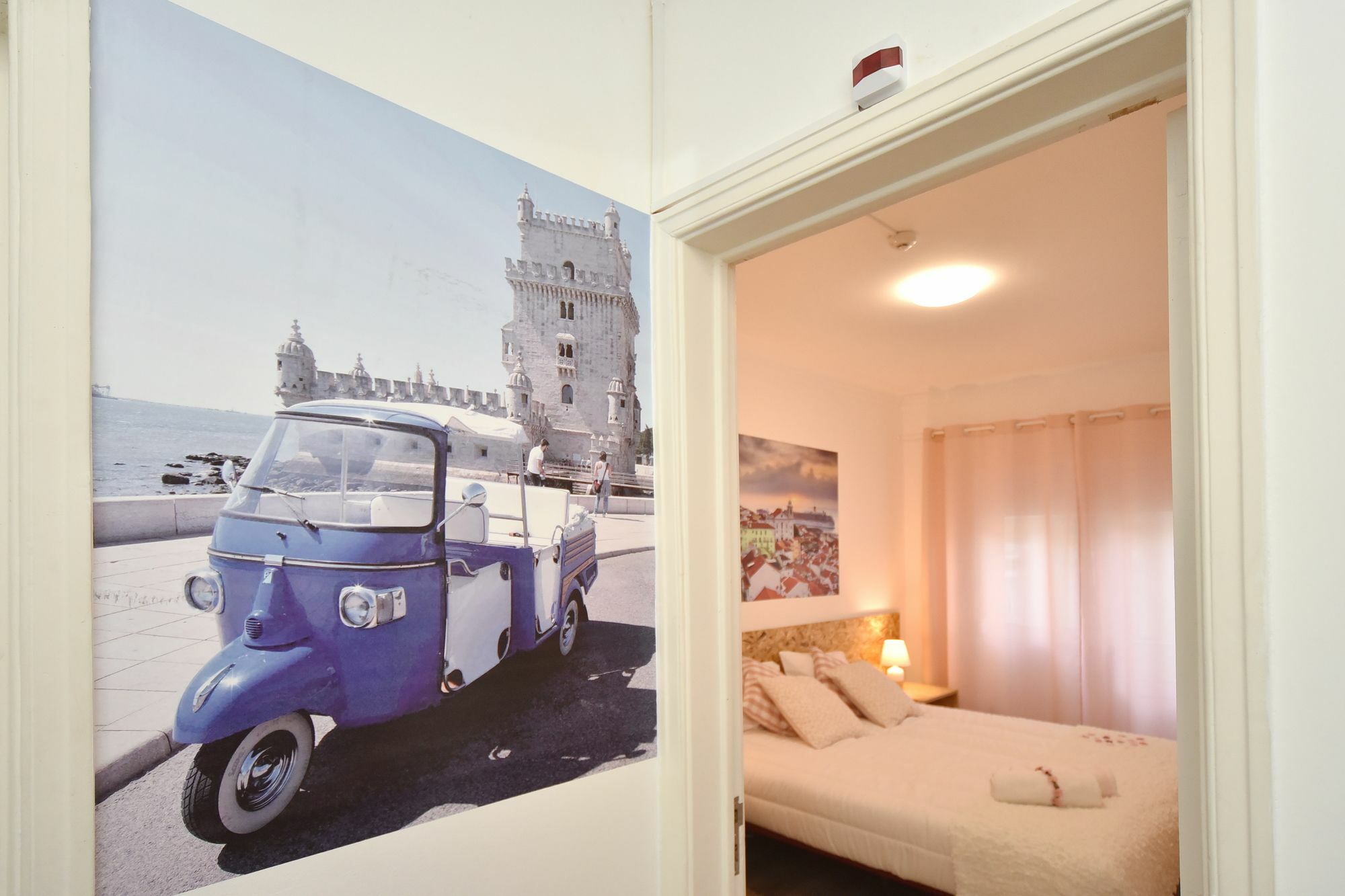 Tuk Tuk Albergue *